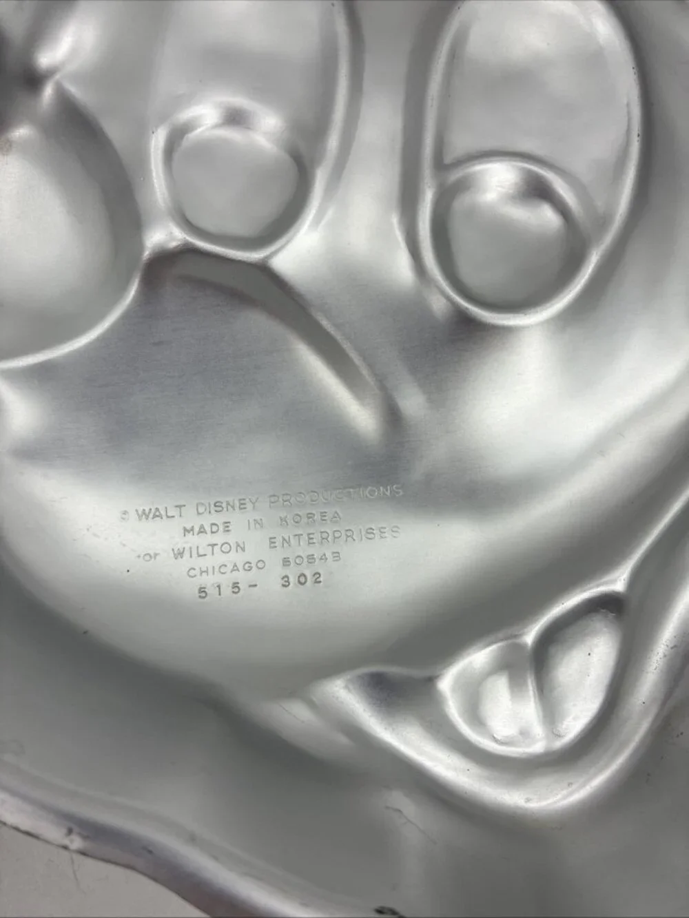 Vintage Wilton Disney Mickey Mouse Character Cake Pan 515-302 Aluminum Korea